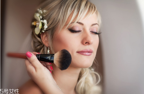 點痣以后可以化妝嗎？點痣后醬油不宜多吃