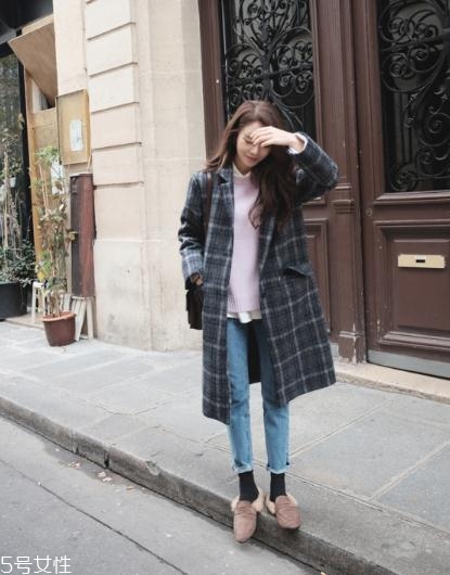 深灰色大衣怎么搭配？極致低調(diào)的時(shí)髦