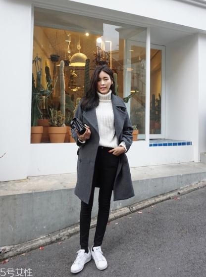 深灰色大衣怎么搭配？極致低調(diào)的時(shí)髦