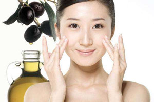 如何用橄欖油洗臉？美容又護(hù)膚