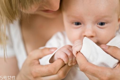 冬季寶寶流鼻涕是什么原因？教你幾招輕松應對