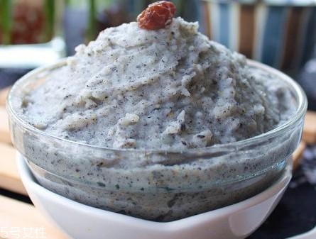 嬰幼兒缺鈣會(huì)有什么癥狀表現(xiàn)？4大表現(xiàn)需注意