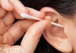 耳屎過(guò)多的真相是什么？有可能是咽喉發(fā)炎了