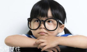 經(jīng)常用眼吃什么？多吃綠色和黃色食物