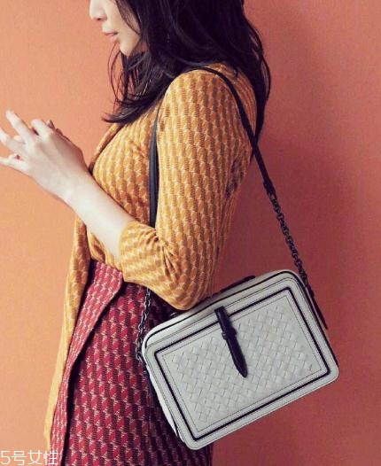 bv葆蝶家包包怎么樣？引領潮流的編織結(jié)構(gòu)