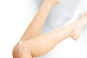 哪些原因讓腿型變差？蹺二郎腿是主因