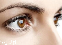 黑眼圈為什么睡夠了還是去不掉？體質(zhì)原因也會(huì)造成黑眼圈