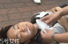 癲癇發(fā)作時怎么辦？讓他安靜地做一個抽搐的患者