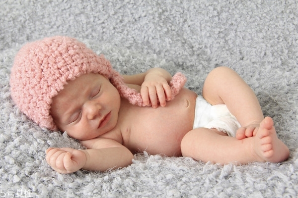 寶寶睡覺磨牙會造成哪些影響？5個影響需注意