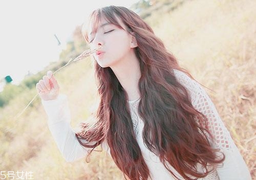 脖子后面有痣好嗎？激光冷凍祛痣易導(dǎo)致癌變