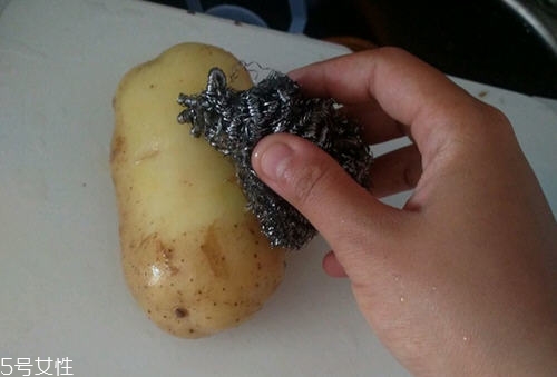 去土豆皮的注意事項？四大注意事項需警惕