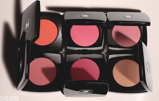 腮紅膏和腮紅粉哪個好用？黃皮適合的腮紅顏色