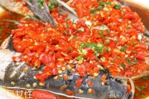 魚頭蒸好多長時(shí)間 十分鐘即可