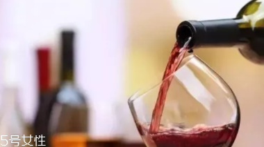 痛風得病為什么低齡化？過量飲用含糖飲料