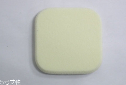 遮瑕液可以直接涂嗎？用這些工具涂會更好