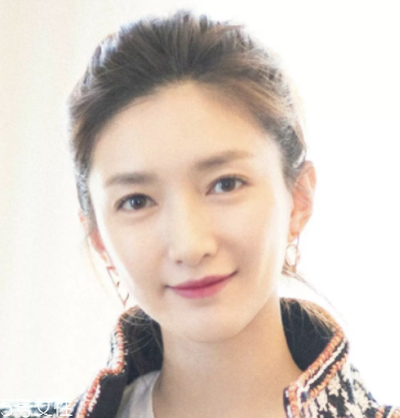 2018開(kāi)年爆款色莓果紫，怎么涂更美？