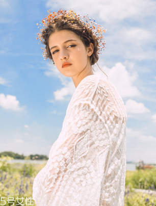 人胎盤片是激素藥嗎？人胎盤片含少量雌激素