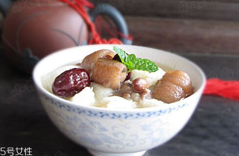 豬尾巴煲什么湯好 三大營(yíng)養(yǎng)食譜推薦 豬尾巴煲什么湯好 三大營(yíng)養(yǎng)食譜推薦