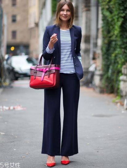 大紅色鞋子怎么搭配？冬季也要時尚大氣