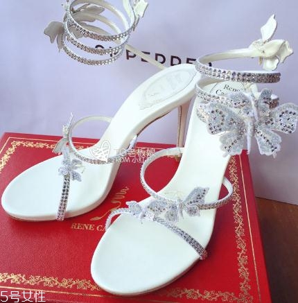 rene caovilla鞋子偏碼嗎？英國皇室的欽點(diǎn)品牌