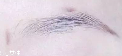眉型為什么很奇怪？眉頭沒畫好