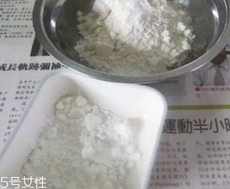 蘿卜丸子用什么粉？面粉還是淀粉？