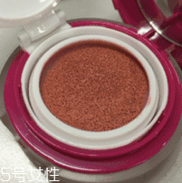 腮紅怎么涂才能避免成為福娃？這些方法要記牢