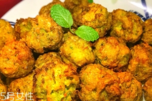 蘿卜丸子用什么蘿卜好？青蘿卜胡蘿卜白蘿卜