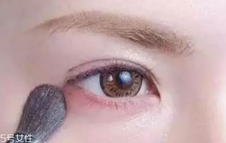 兔子腮紅怎么畫才可愛？中年少女必備腮紅畫技