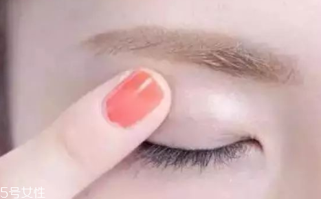 兔子腮紅怎么畫才可愛？中年少女必備腮紅畫技