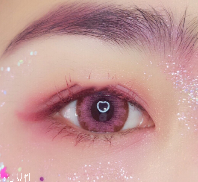 兔子腮紅怎么畫才可愛？中年少女必備腮紅畫技