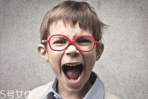 眼睛激光手術(shù)會(huì)不會(huì)發(fā)生意外？20年經(jīng)驗(yàn)手術(shù)水平高