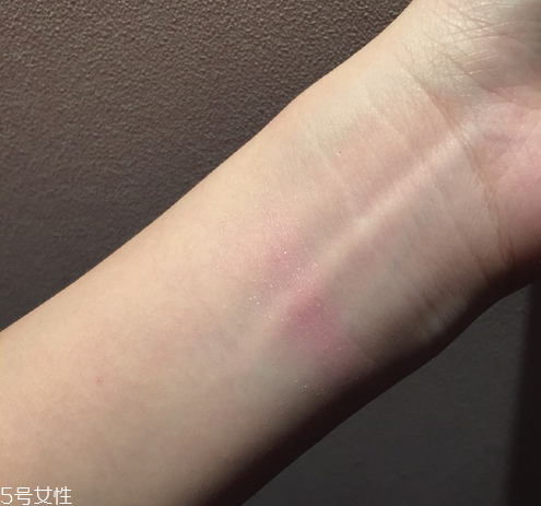 黑皮膚用什么顏色的腮紅？腮紅的作用