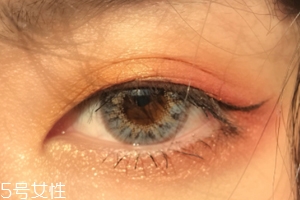 2018暖冬妝容怎么畫？敲溫暖的眼妝畫法