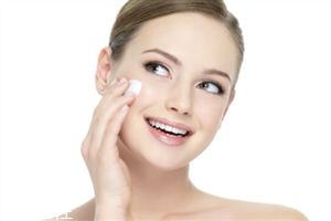 面霜早上用還是晚上用？面霜是深度護(hù)理肌膚