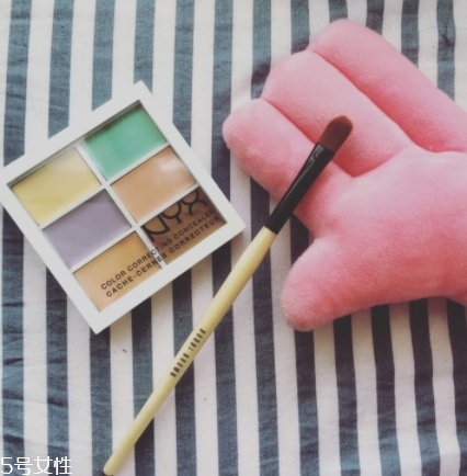 2018遮瑕刷什么牌子好？遮瑕膏的好搭檔