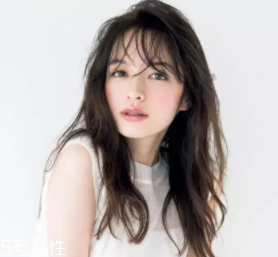 M型短劉海適合什么臉型？幫助大臉遮住大額頭