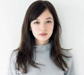 M型短劉海適合什么臉型？幫助大臉遮住大額頭