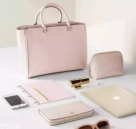 tory burch是幾線品牌？萬年不過時(shí)的包包