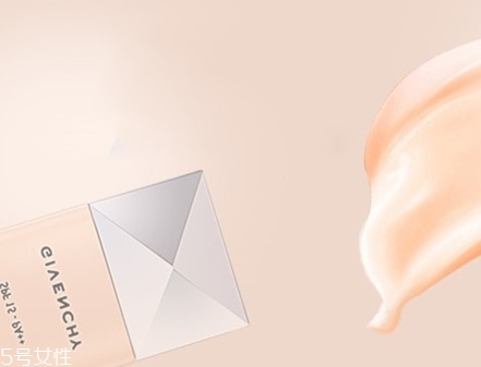 紀(jì)梵希和阿瑪尼哪個(gè)好？看看誰的檔次高