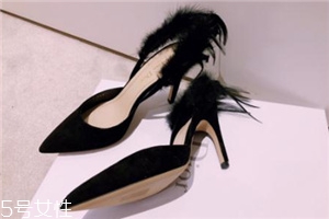 迪奧鞋子一般多少錢？讓女人優(yōu)雅的不像話