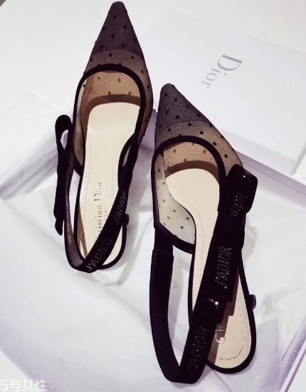 迪奧鞋子一般多少錢？讓女人優(yōu)雅的不像話