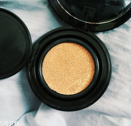 瑪麗黛佳底妝產(chǎn)品哪款好用？化妝包里必帶款