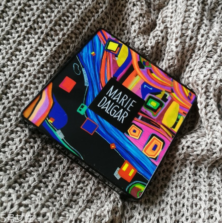 瑪麗黛佳多米諾眼影好用嗎？超美超好畫