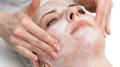 冬天怎么敷面膜效果最好？天冷護膚小常識