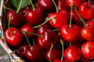 車厘子吃多了會便秘嗎？便秘了也有辦法解決