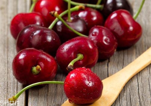 車厘子吃多了會便秘嗎？便秘了也有辦法解決