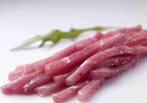 凍了一年的肉能吃嗎？請謹慎食用