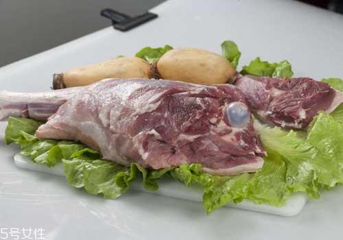 凍了一年的肉能吃嗎？請謹慎食用