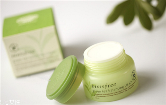 悅詩(shī)風(fēng)吟面霜好用嗎？正確的時(shí)間使用面霜更好